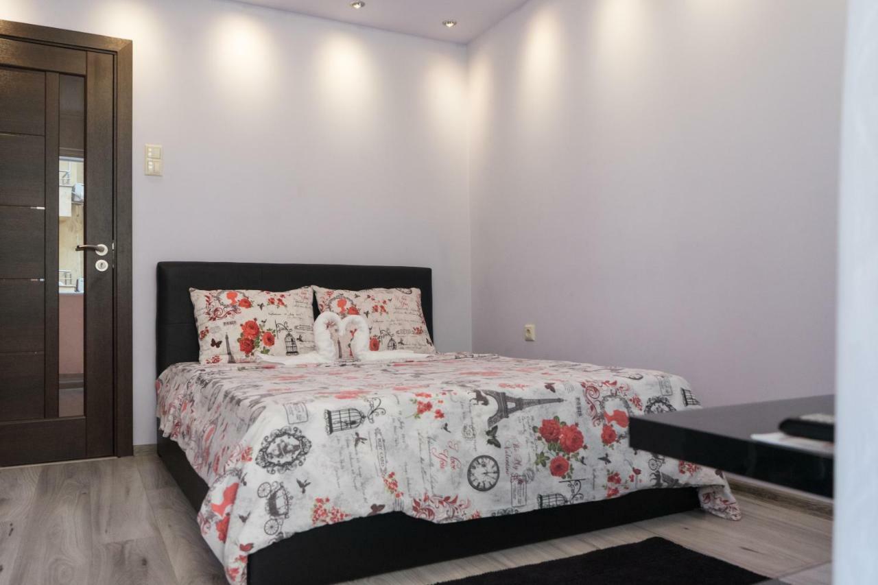 Apartment Nicole Varna Ngoại thất bức ảnh