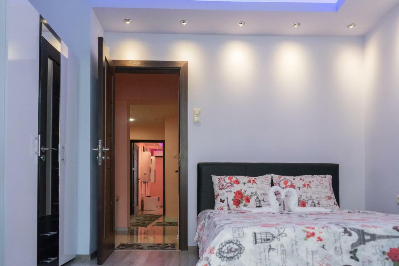 Apartment Nicole Varna Ngoại thất bức ảnh